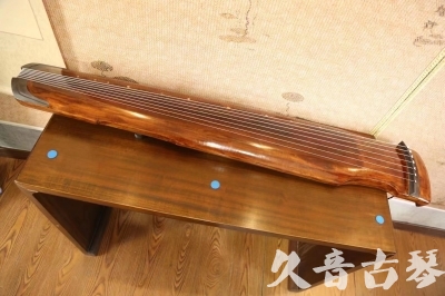 锡林郭勒盟●久音古琴  ●今日推荐20230605  [断纹仲尼式]
